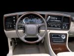 Cadillac Escalade 2002 года